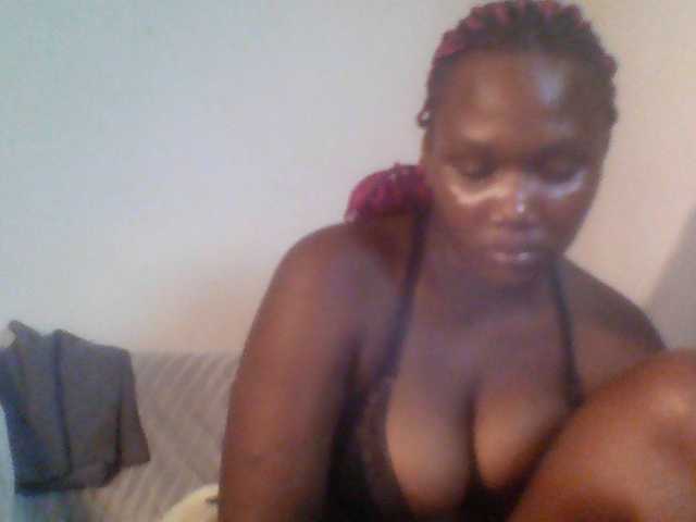 Ebonywaffle live cam on BongaCams