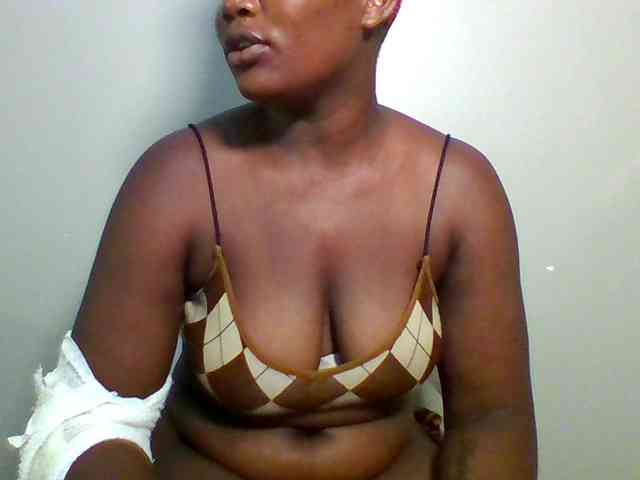 Ebonywaffle webcam