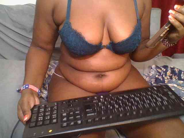 Ebonywaffle webcam