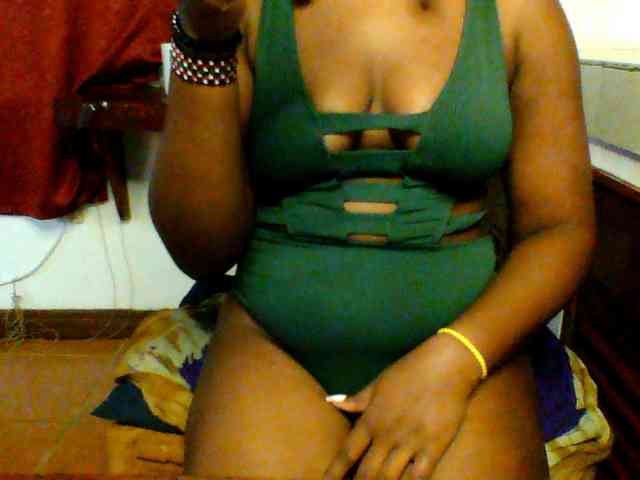 Ebonywaffle webcam