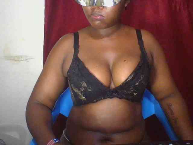 Ebonywaffle webcam