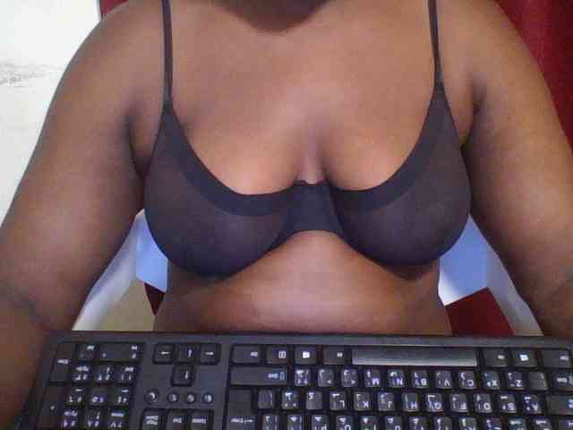 Ebonywaffle webcam