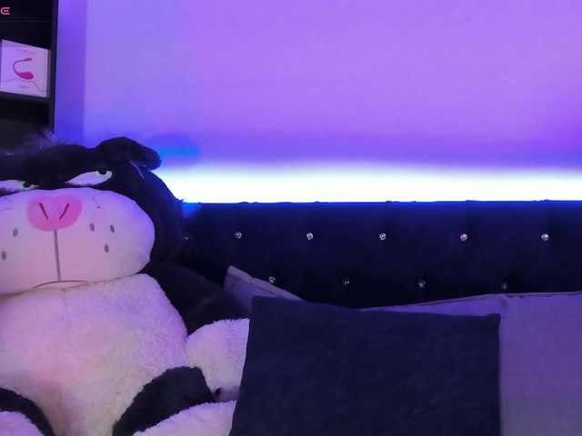 Yuliana-Demon live cam on BongaCams
