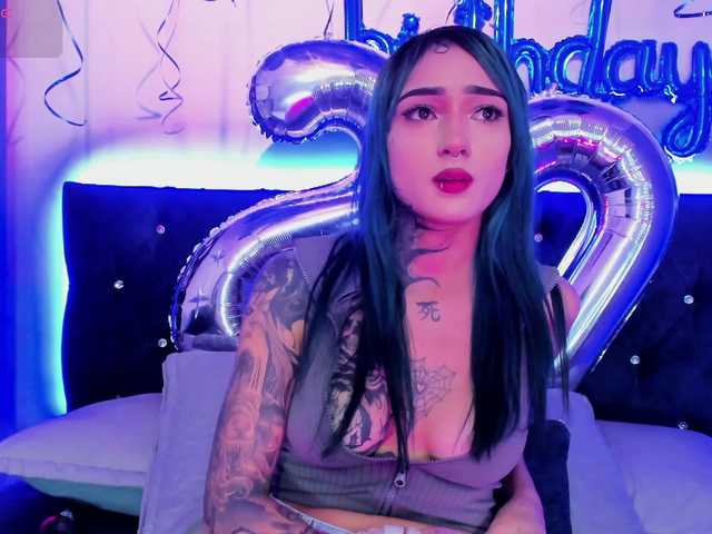 Yuliana-Demon live cam on BongaCams
