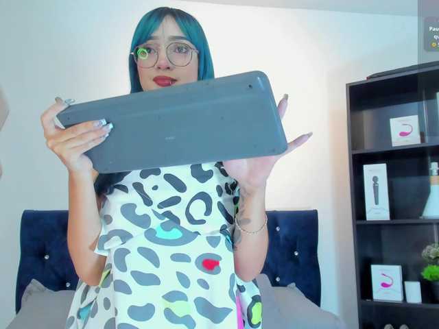 Yuliana-Demon live cam on BongaCams