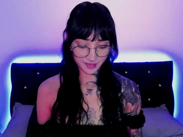 Yuliana-Demon live cam on BongaCams