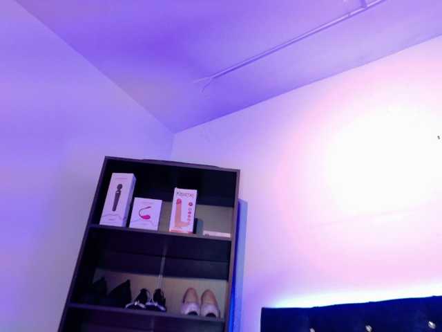 Yuliana-Demon live cam on BongaCams