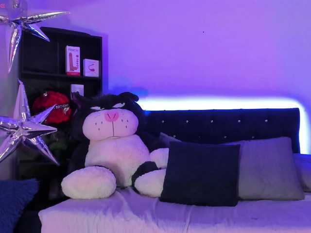 Yuliana-Demon live cam on BongaCams