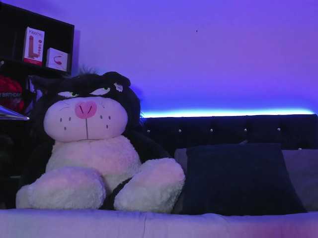 Yuliana-Demon live cam on BongaCams