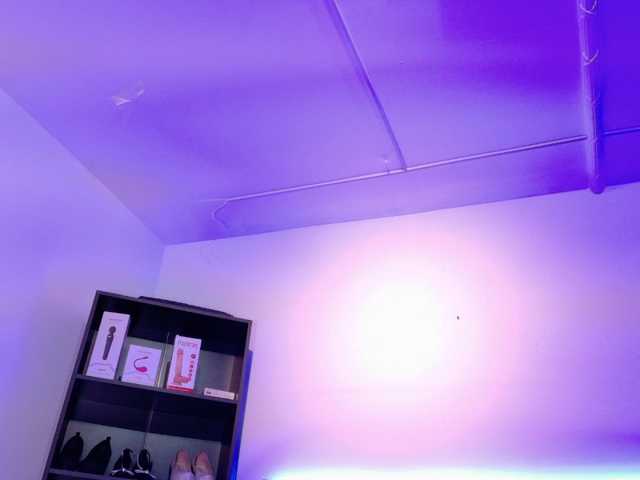 Yuliana-Demon live cam on BongaCams