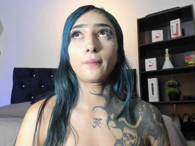 Yuliana-Demon live cam on BongaCams