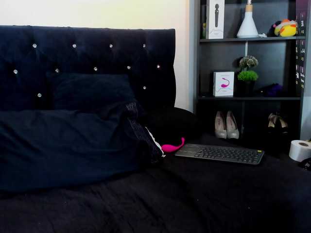 Yuliana-Demon live cam on BongaCams