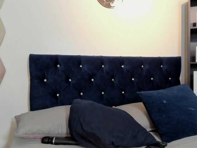 Yuliana-Demon live cam on BongaCams