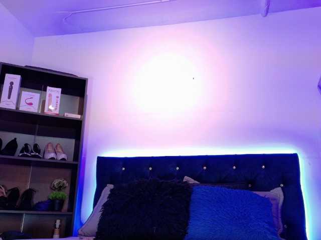Yuliana-Demon live cam on BongaCams