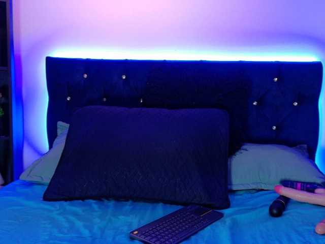 Yuliana-Demon live cam on BongaCams