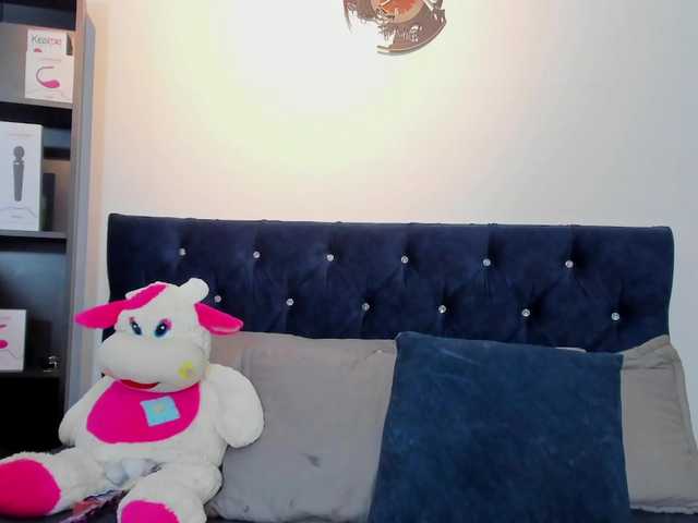 Yuliana-Demon live cam on BongaCams