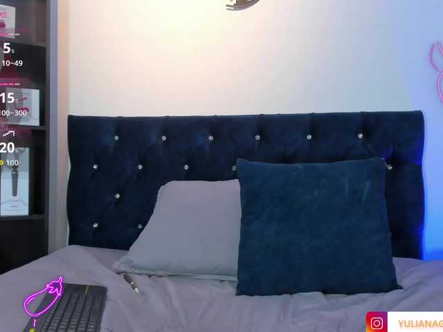 Yuliana-Demon live cam on BongaCams