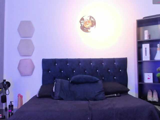 Yuliana-Demon live cam on BongaCams