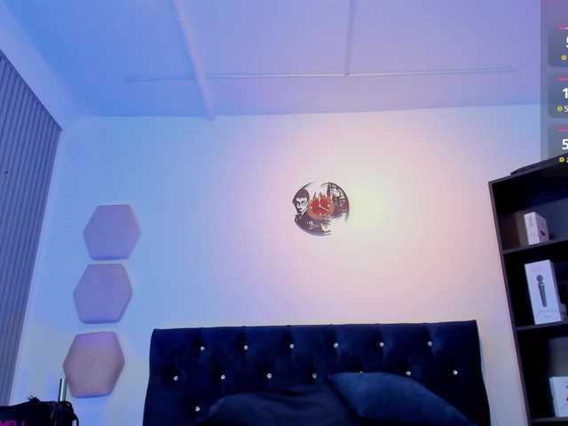 Yuliana-Demon live cam on BongaCams