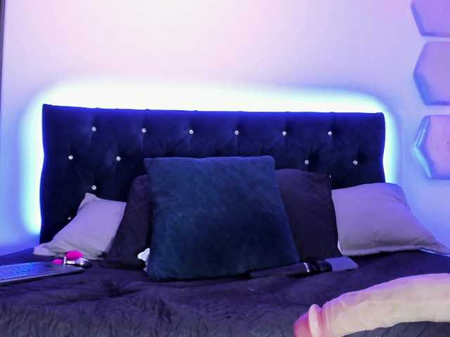Yuliana-Demon live cam on BongaCams