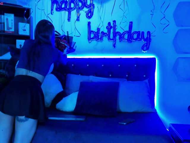 Yuliana-Demon live cam on BongaCams