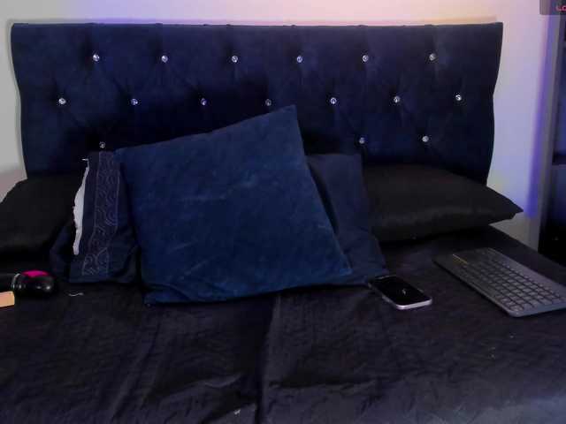 Yuliana-Demon live cam on BongaCams