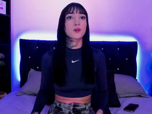 Yuliana-Demon live cam on BongaCams