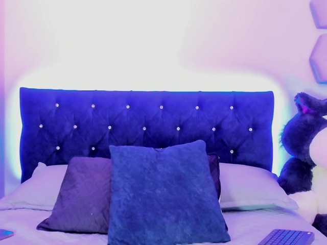 Yuliana-Demon live cam on BongaCams