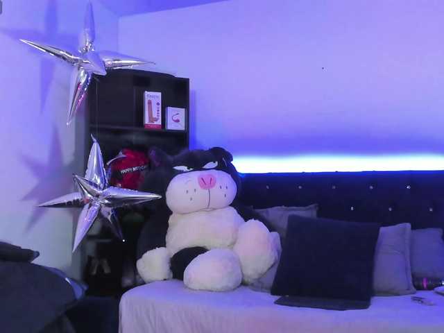 Yuliana-Demon live cam on BongaCams