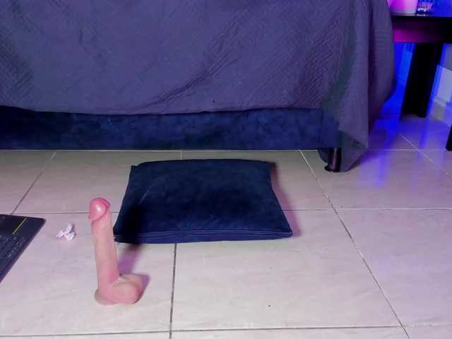 Yuliana-Demon live cam on BongaCams