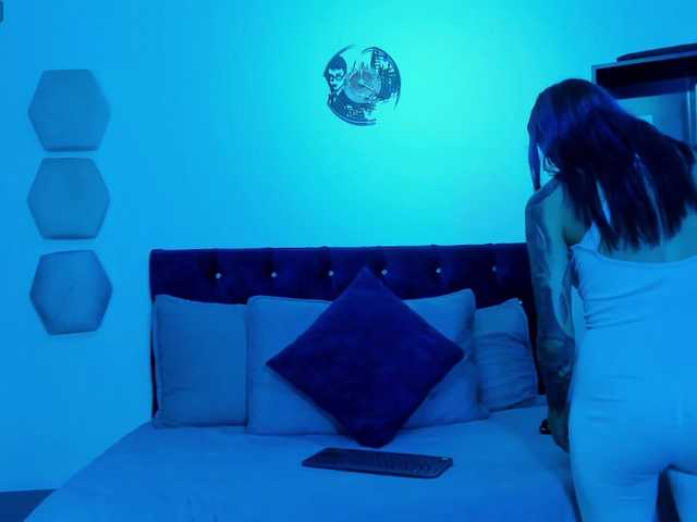 Yuliana-Demon live cam on BongaCams