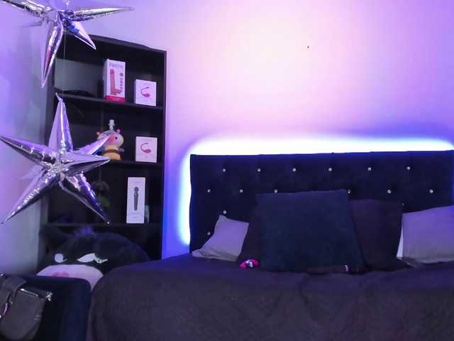 Yuliana-Demon live cam on BongaCams