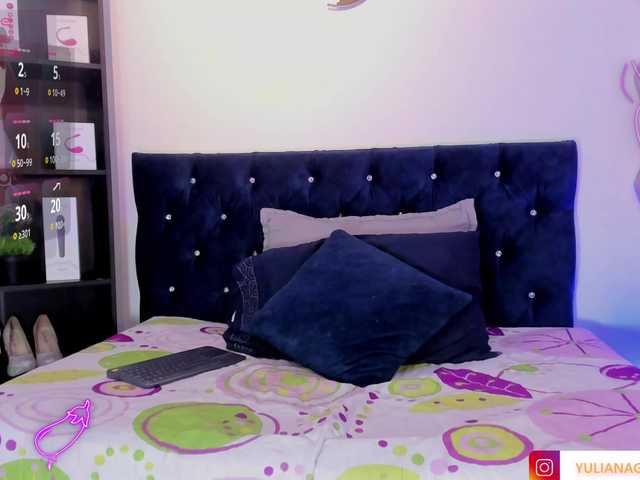 Yuliana-Demon live cam on BongaCams