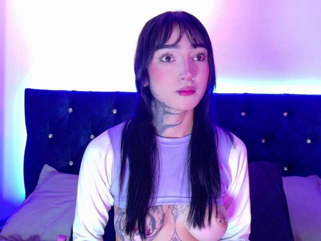 Yuliana-Demon live cam on BongaCams
