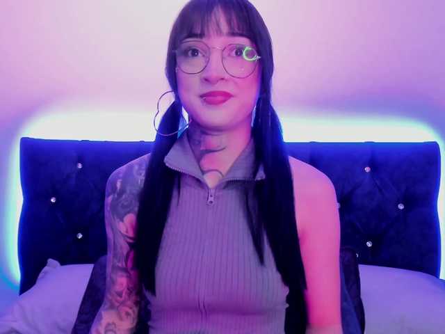 Yuliana-Demon live cam on BongaCams