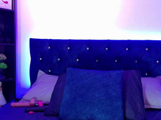 Yuliana-Demon live cam on BongaCams