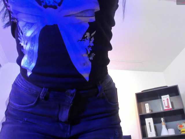 Yuliana-Demon live cam on BongaCams