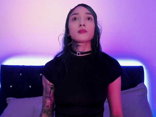 Yuliana-Demon live cam on BongaCams