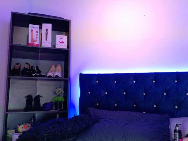 Yuliana-Demon live cam on BongaCams