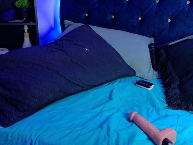 Yuliana-Demon live cam on BongaCams