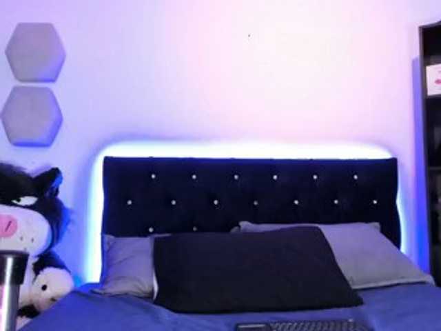 Yuliana-Demon live cam on BongaCams