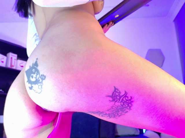 Yuliana-Demon live cam on BongaCams