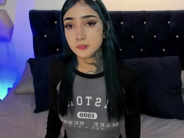Yuliana-Demon live cam on BongaCams