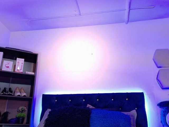 Yuliana-Demon live cam on BongaCams