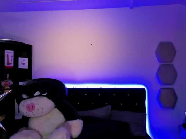 Yuliana-Demon live cam on BongaCams