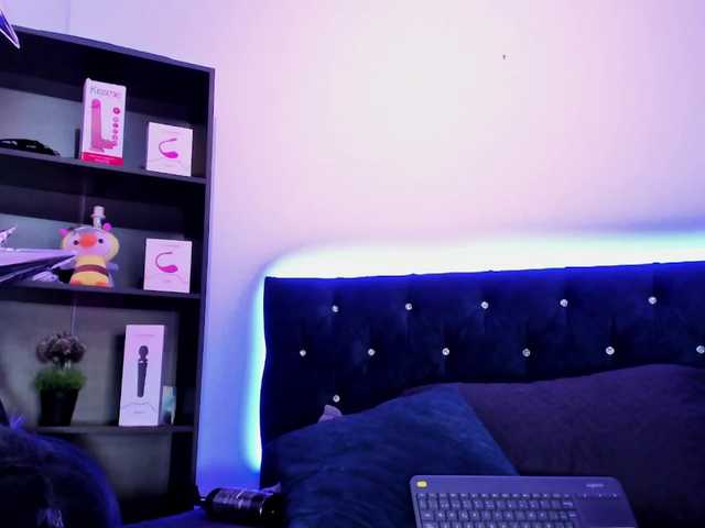 Yuliana-Demon live cam on BongaCams