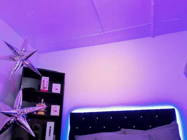 Yuliana-Demon live cam on BongaCams