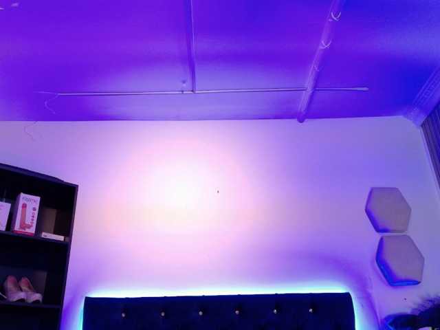 Yuliana-Demon live cam on BongaCams