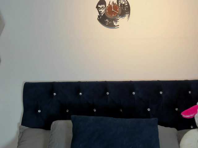 Yuliana-Demon live cam on BongaCams