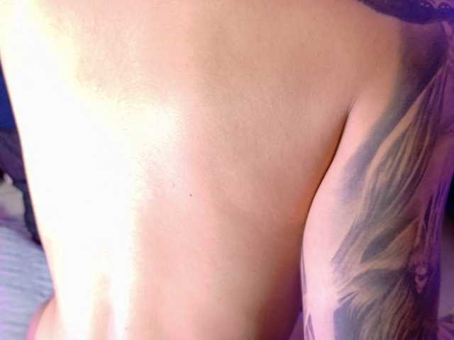 Yuliana-Demon live cam on BongaCams